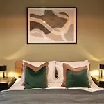 Boat House - Luxe With River View - Next To Harbour & Cafes Appartamento *