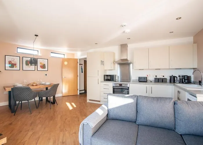 Boat House - Luxe With River View - Next To Harbour & Cafes * Bristol