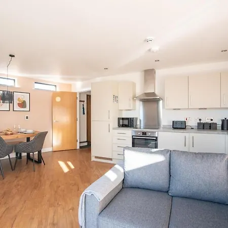 Boat House - Luxe With River View - Next To Harbour & Cafes * Bristol