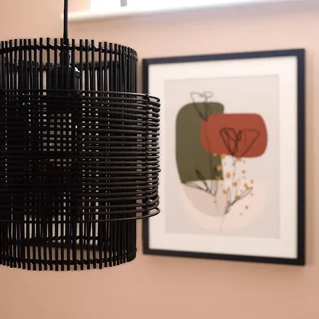 Boat House - Luxe With River View - Next To Harbour & Cafes