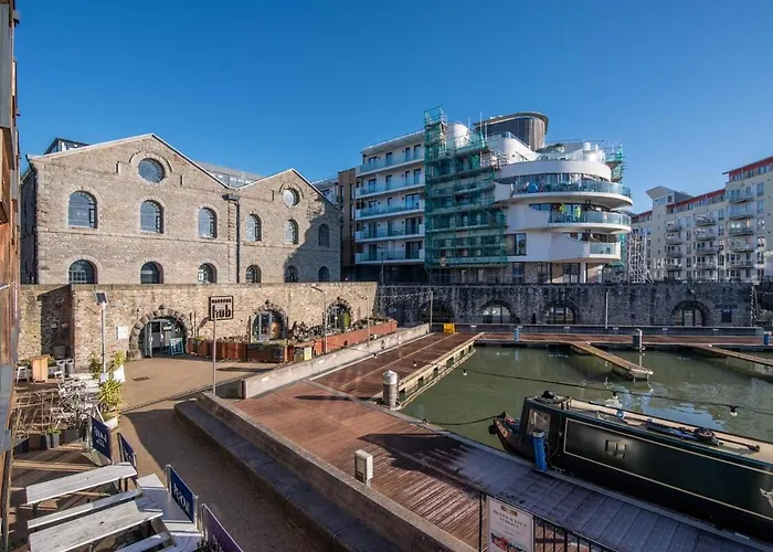 Boat House - Luxe With River View - Next To Harbour & Cafes بريستول