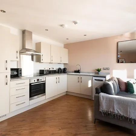 Boat House - Luxe With River View - Next To Harbour & Cafes Daire